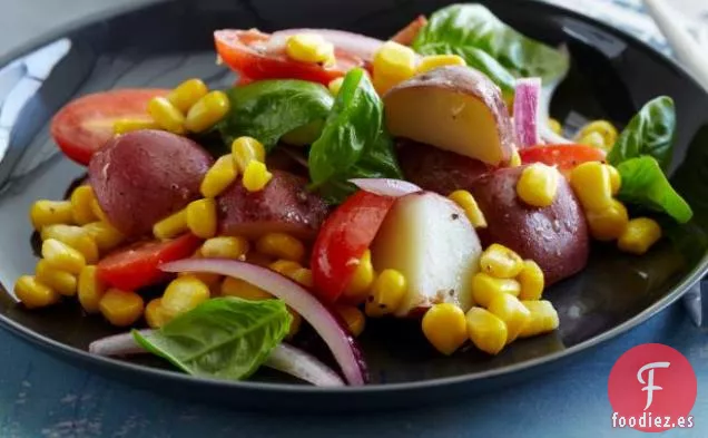 Ensalada de Patata, Tomate, Maíz y Albahaca