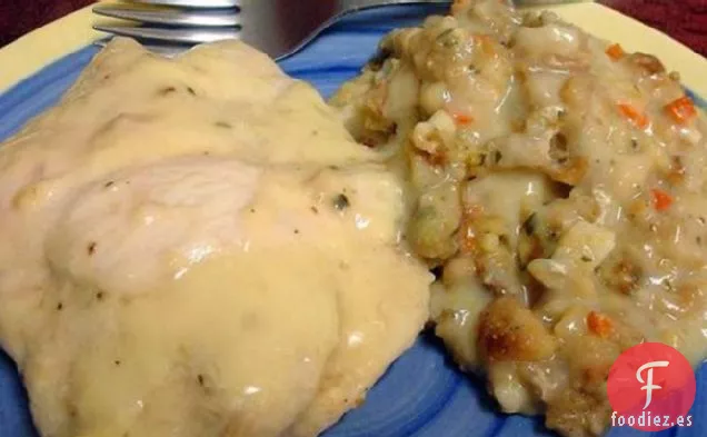 Cazuela de Pollo y Relleno