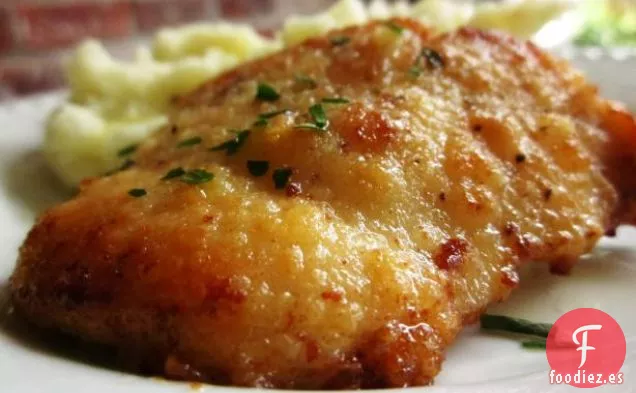 Pavo Con Mantequilla De Hierbas y Salsa Balsámica de Cebolla Caramelizada
