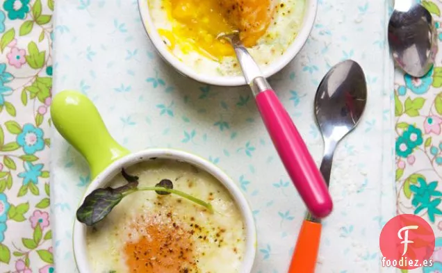 Huevos Al Horno Con Espárragos Y Berros