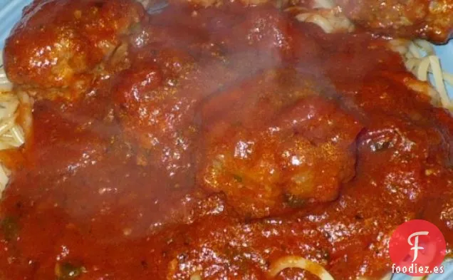 Salsa de Espaguetis y Albóndigas de Penny