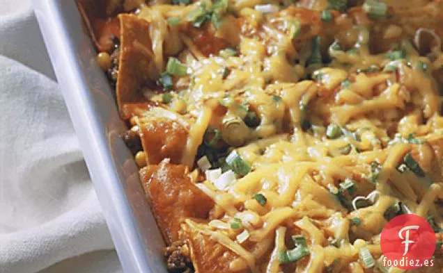 Enchiladas de Salchicha y Carne de Res