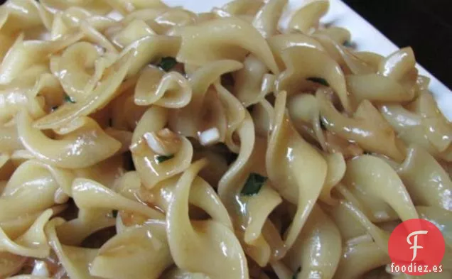 Pollo Con Linguini en un Falso Roux Blanco