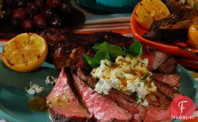 Ojos de Costilla con Queso de Cabra, Mostaza Meyer con Miel de Limón y Berros