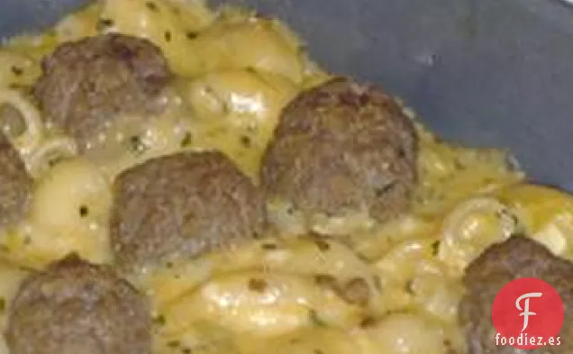 Macarrones con Queso del Suroeste con Albóndigas de Adobo