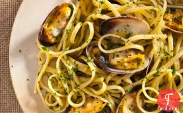 Linguini con Salsa de Almejas