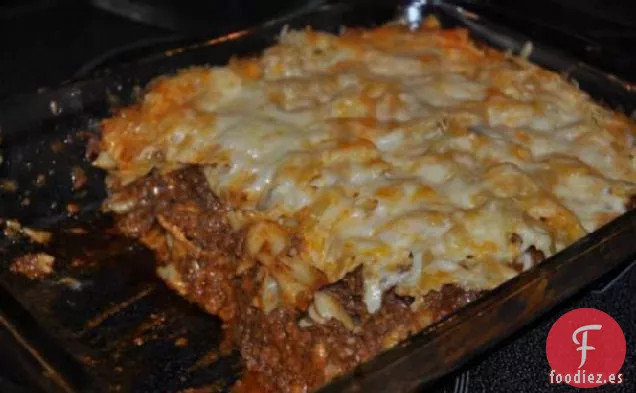Cazuela de Pasta y Carne Molida en Capas con Queso