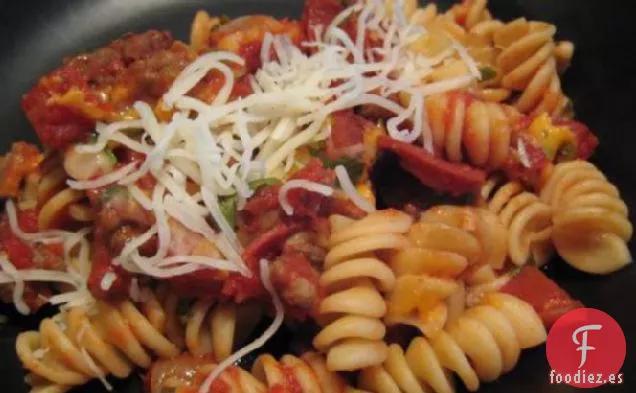 Hornear Pasta con Salchichas