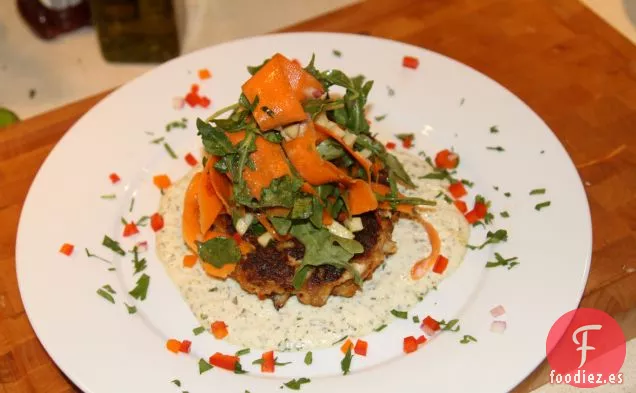 Rúcula, Berro y Ensalada de Zanahoria Afeitada y Manzana Cortada En Cubitos Con Le