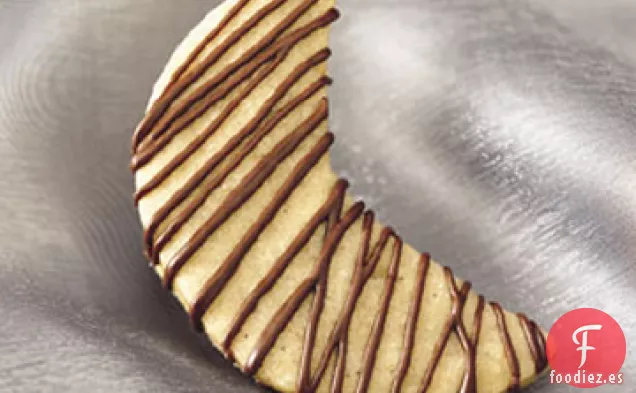 Medias Lunas de Pan Corto de Canela, Azúcar Morena y Nuez