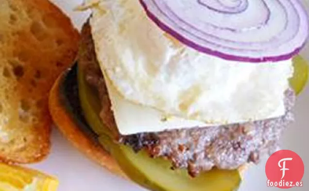 Hamburguesas de Salchicha Fáciles de Desayunar