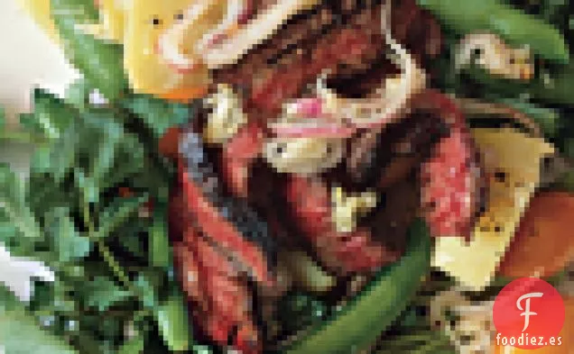 Falda de Carne y Ensalada de Patata de Rábano Picante