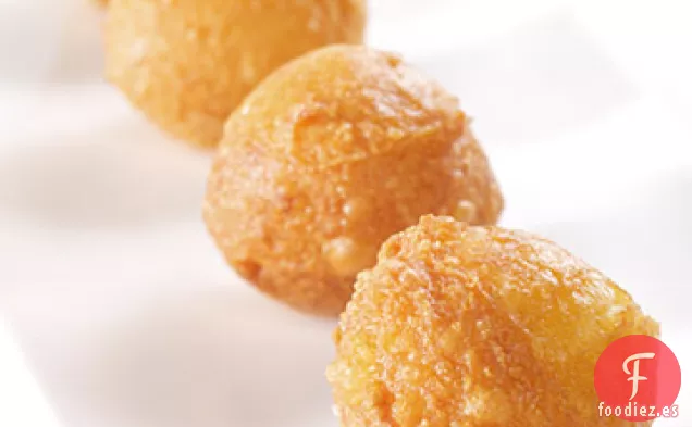 Buñuelos de queso Gruyere y Parmesano