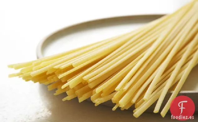 Linguini con Chile, Cangrejo y Berros
