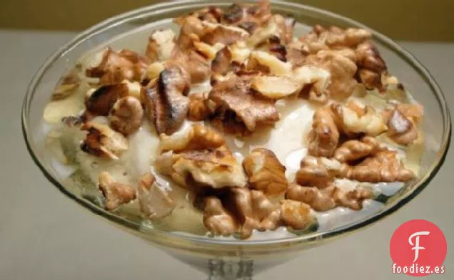 Yogur Griego Con Miel y Nueces