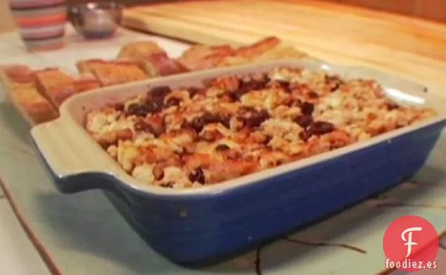 Queso de Granja con Miel, Pasas, Canela y Nueces Tostadas