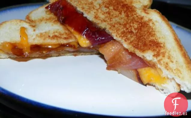 Bollos de Queso Cheddar con Miel