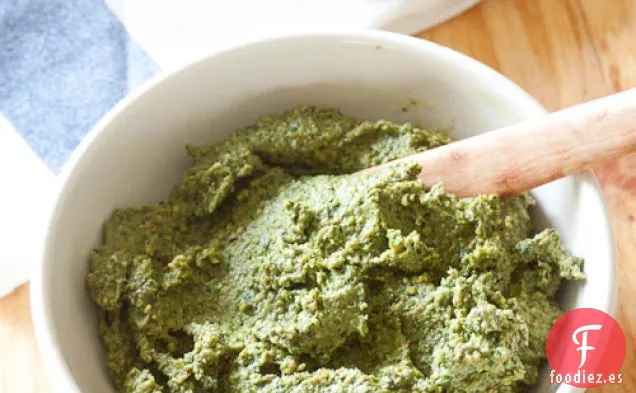 Pesto de Semillas de Calabaza de Diente de León