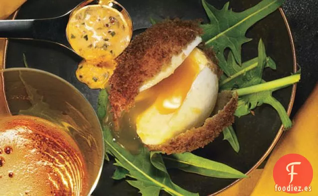 Huevos Fritos con Sriracha Remoulade