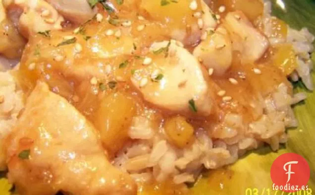 Pollo con Piña y Sésamo