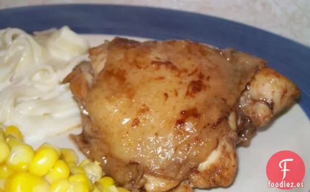 Pollo Al Horno Pegajoso de Tres Ingredientes