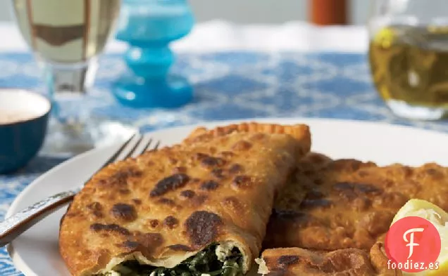 Empanadas Griegas con Verduras, Eneldo, Menta y Queso Feta