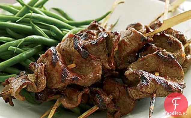 Brochetas de Solomillo de Ternera a la Parrilla con Glaseado de Miso Rojo