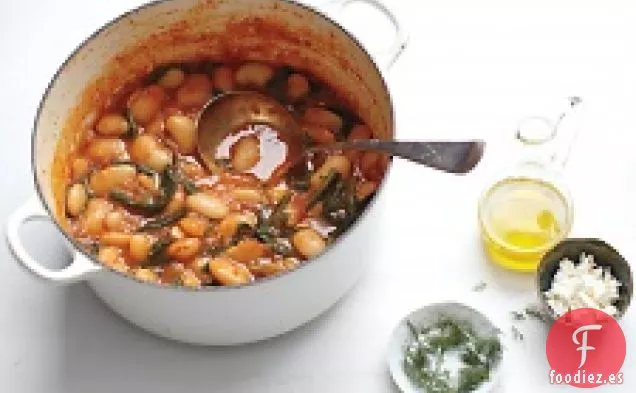 Frijoles Gigantes Con Queso Feta Y Verduras Amargas