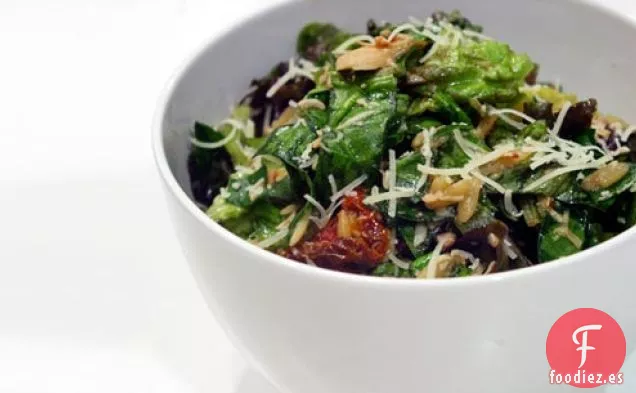 Ensalada De Orzo Con Almendras De Romero Y Tomates Secados Al Sol