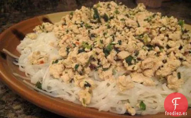 Pollo y Fideos con Lima Tailandesa