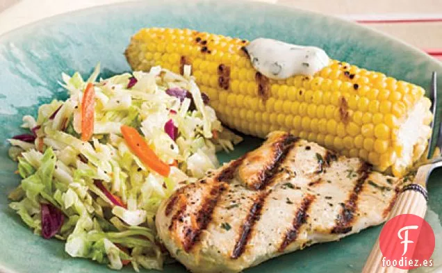 Pollo a la Parrilla Con Maíz y Repollo