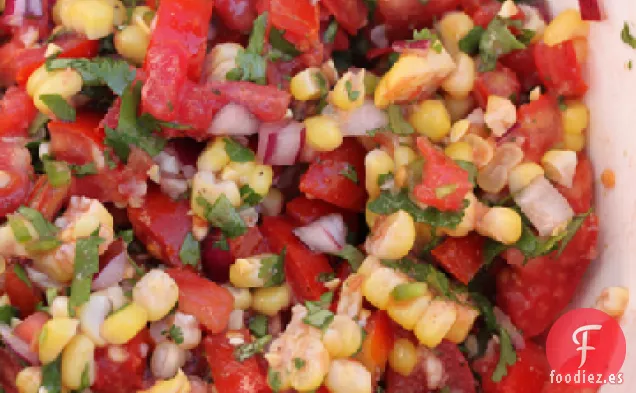 Salsa de Tomate Fresco y Frijoles Negros