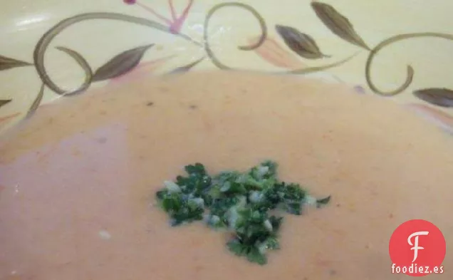 Sopa De Queso Con Pesto De Jalapeño