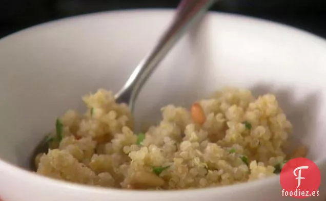 Pilaf de Quinua y Piñones Más Simple