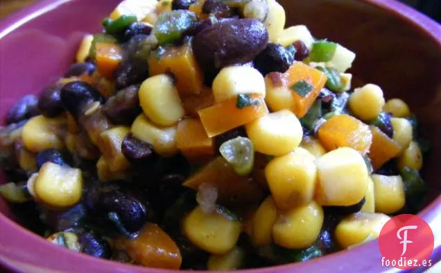 Condimento de Frijoles Negros y Maíz