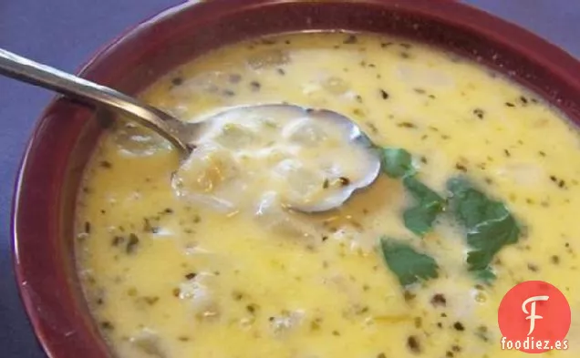 Sopa Cremosa de Chile Verde y Queso