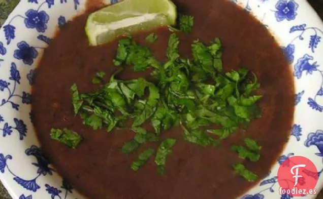 Sopa de Frijoles de Tramposo