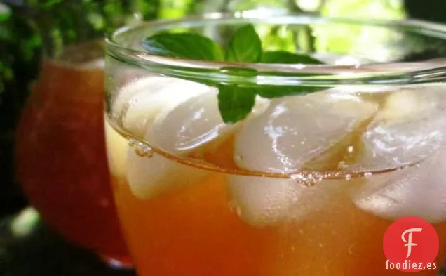 Ensalada Verde Salvaje Con Vinagreta De Granada