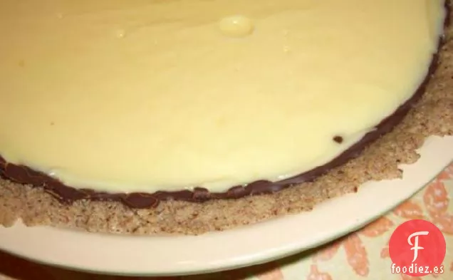Tarta De Crema De Pomelo Con Corteza De Chocolate Y Nueces