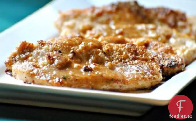 Chuletas De Cerdo Fritas Con Salsa De Leche Marrón