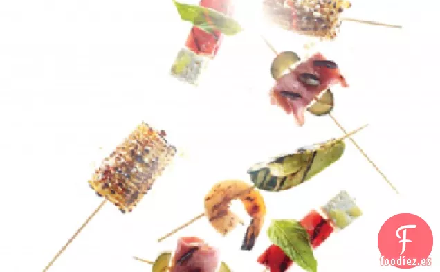 Pinchos de Jamón, Queso y Encurtidos