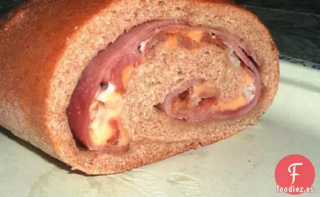 Jamón y Estromboli Suizo