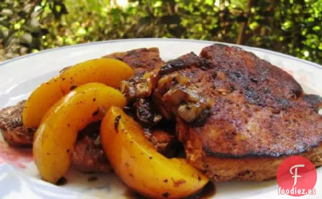 Chuletas De Cerdo Con Melocotones Confitados