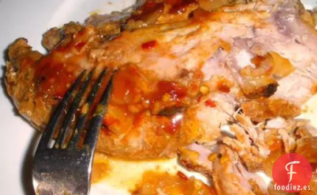 Carne de Cerdo a la Barbacoa con Hueso de Botón de Olla de Barro
