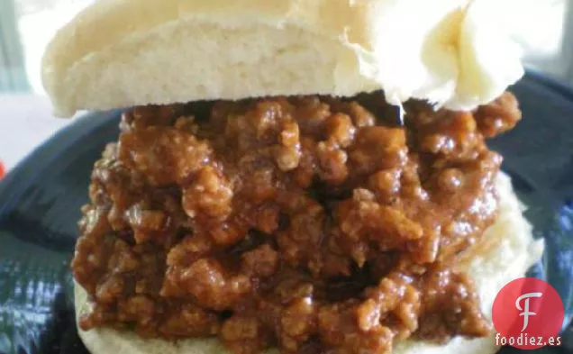 Sherri del Sloppy Joes