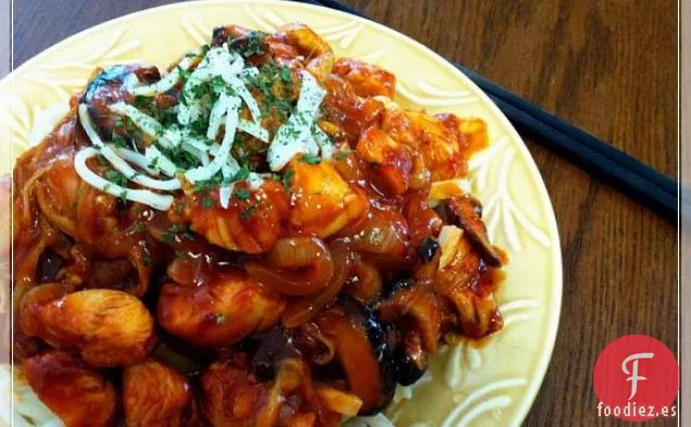Pollo en Pasta de Pimiento Rojo Coreano