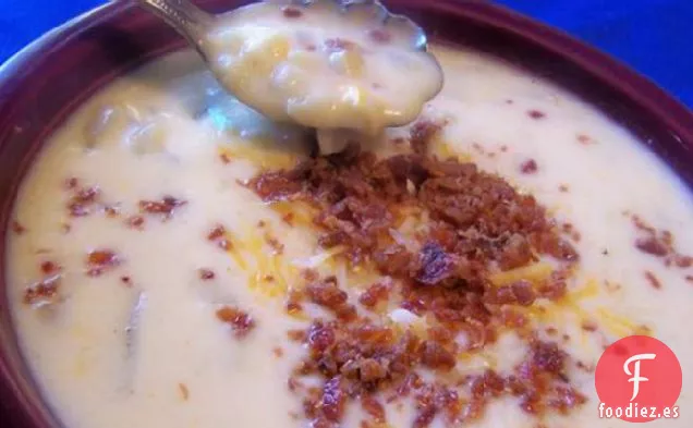 Sopa de Patata de Maíz y Queso Cheddar