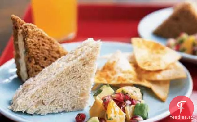 Sándwiches de Té con Tocino y Queso Cheddar