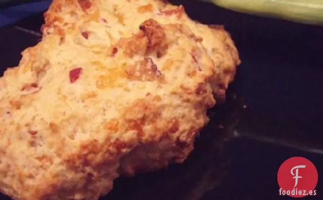 Galletas de Queso Cheddar con Tocino