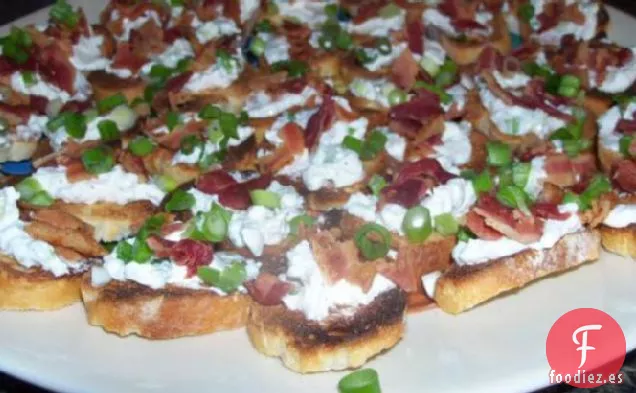 Crostini de Cebolla Verde y Tocino